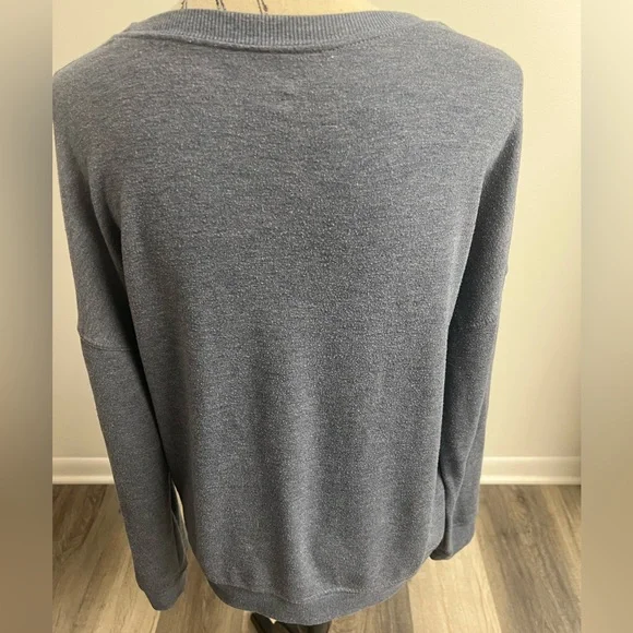 Y2k Blue Elephant Crewneck! - Picture 5 of 13